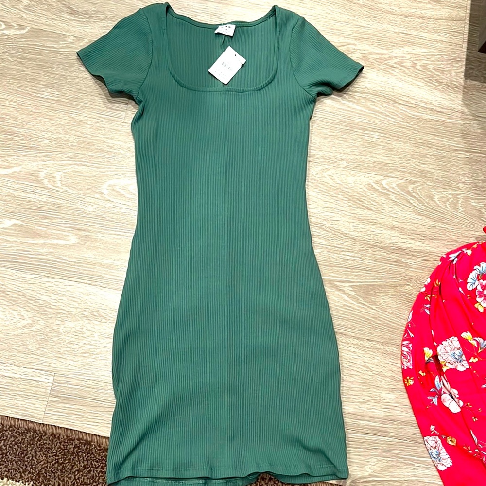 Stretchy fabric dress